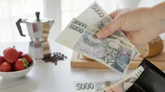 Brzy se budete cítit finančně klidnější. Kdo dostane v roce 2026 dodatečné platby a v jaké výši?